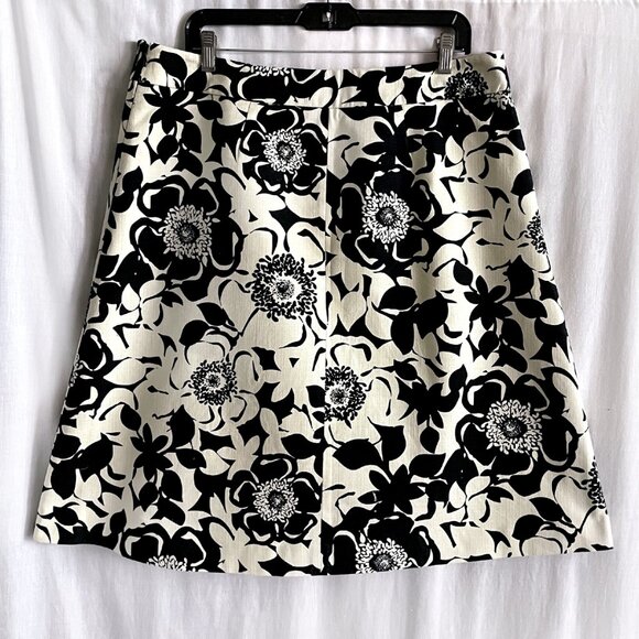 Merona skirt, knee length, off-white with black floral print, polyester, size 14 - Picture 4 of 6